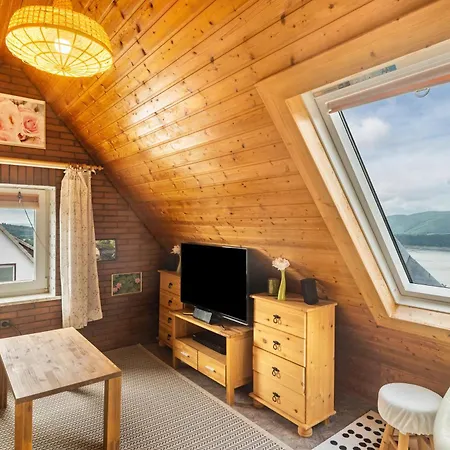 Schloss-see-bergblick * Waldeck (Hessen)