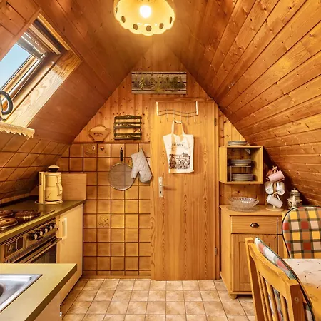 Schloss-see-bergblick