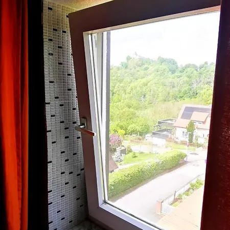 Schloss-see-bergblick * Waldeck
